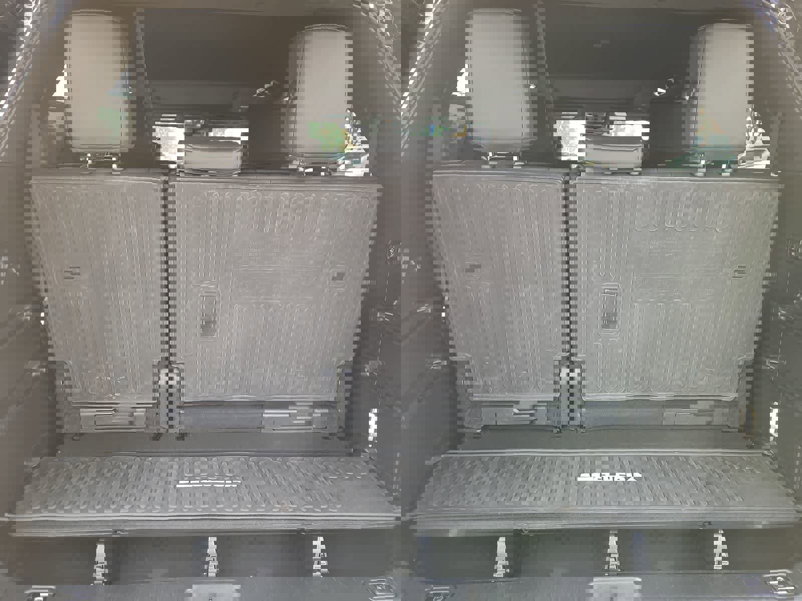 Used 2025 Toyota Sequoia Platinum image 27