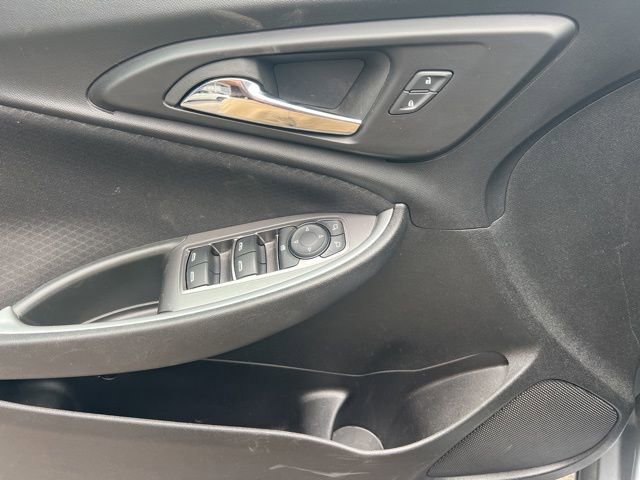 Used 2024 Chevrolet Malibu LT FWD image 24