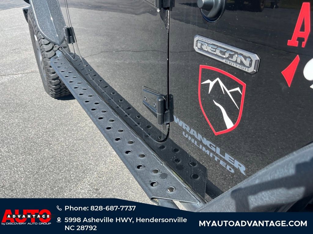 Used 2017 Jeep Wrangler Unlimited Rubicon image 26