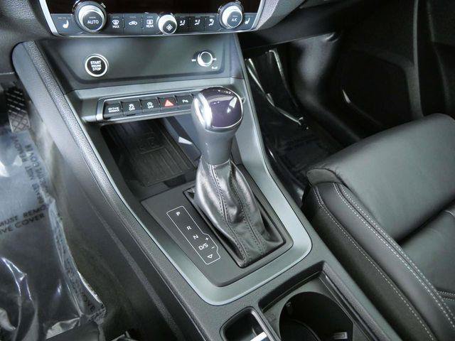 Used 2025 Audi Q3 2.0T Premium w/ Convenience Package AWD/4WD image 21