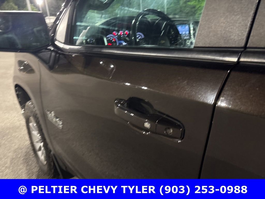 Used 2019 Chevrolet Silverado 1500 LT w/ Texas Edition image 12