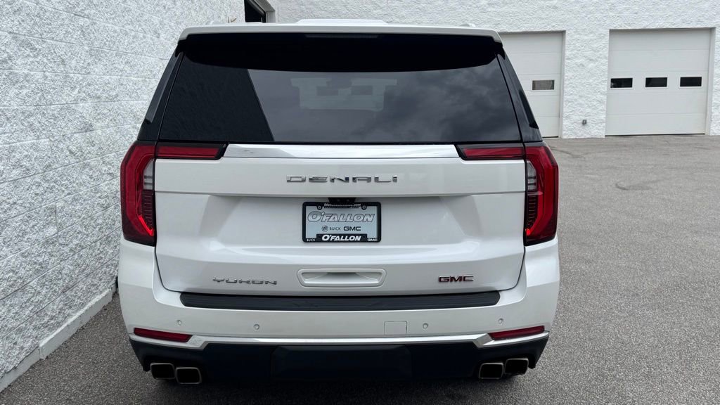 Used 2025 GMC Yukon Denali w/ Advanced Technology Package image 6