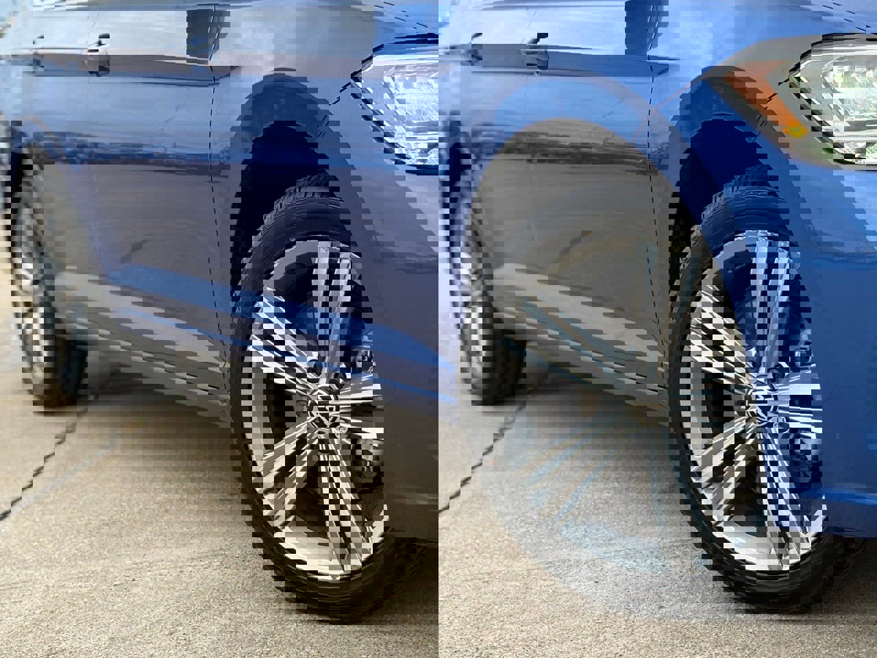 Used 2024 Volkswagen Jetta SE image 8