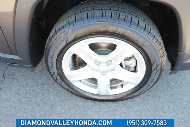 Used 2023 Jeep Compass Sport image 27