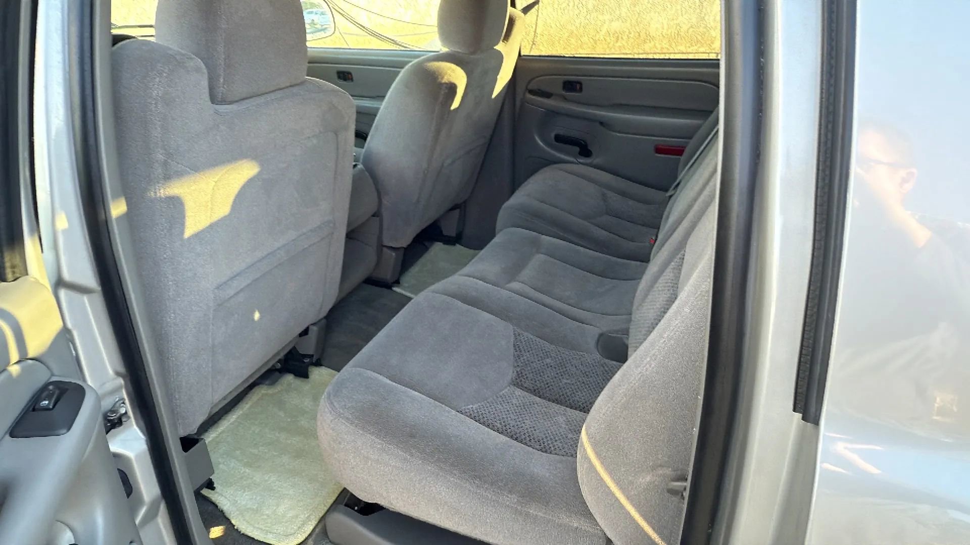 Used 2005 Chevrolet Suburban LS w/ Cargo Package image 11