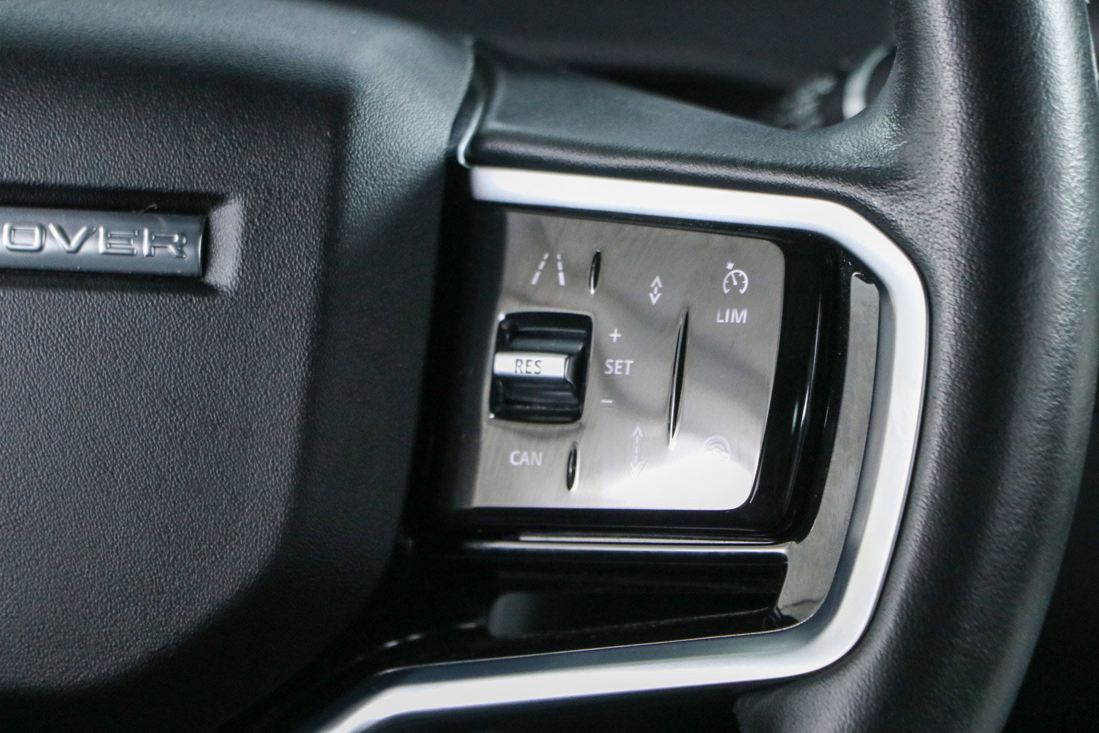 Used 2023 Land Rover Range Rover Evoque S image 14