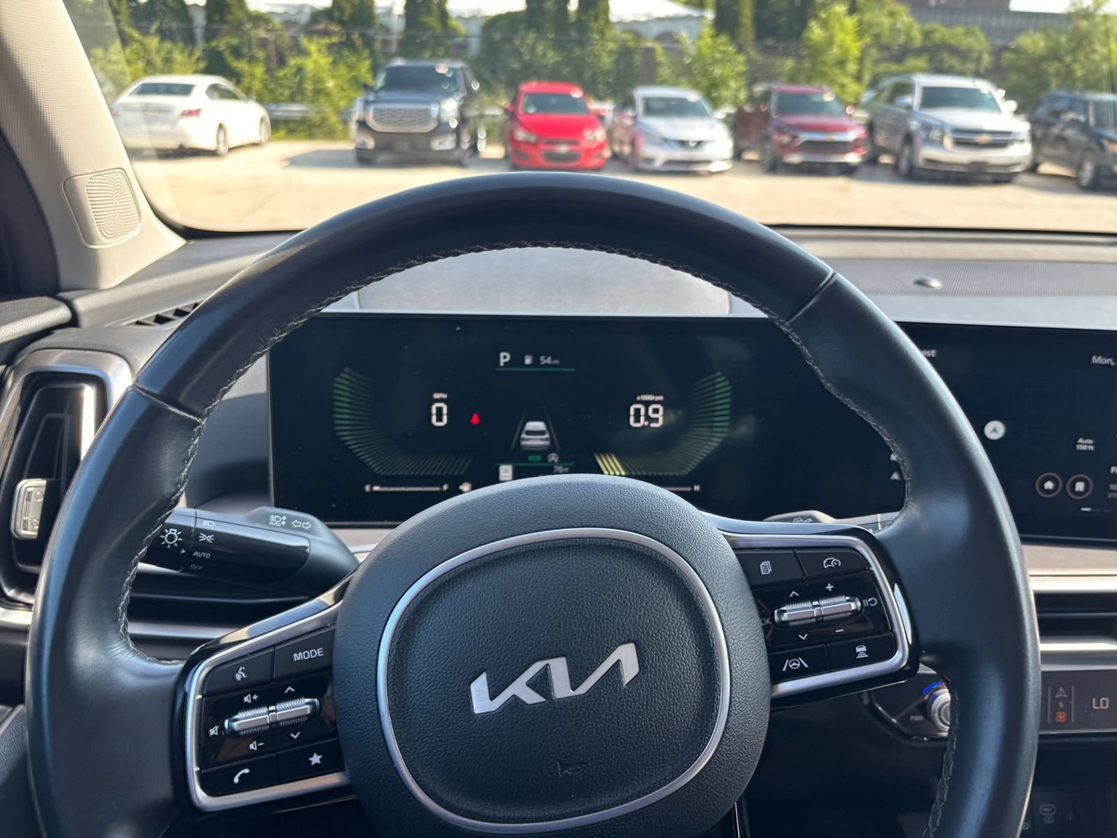 Used 2024 Kia Sorento S FWD image 37