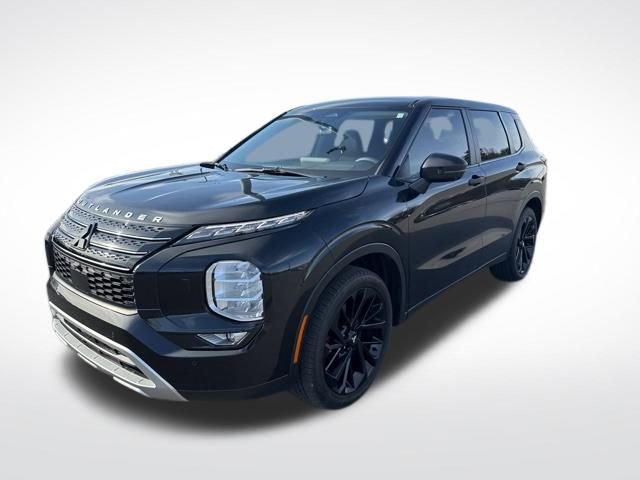 Used 2024 Mitsubishi Outlander SE Black Edition image 1