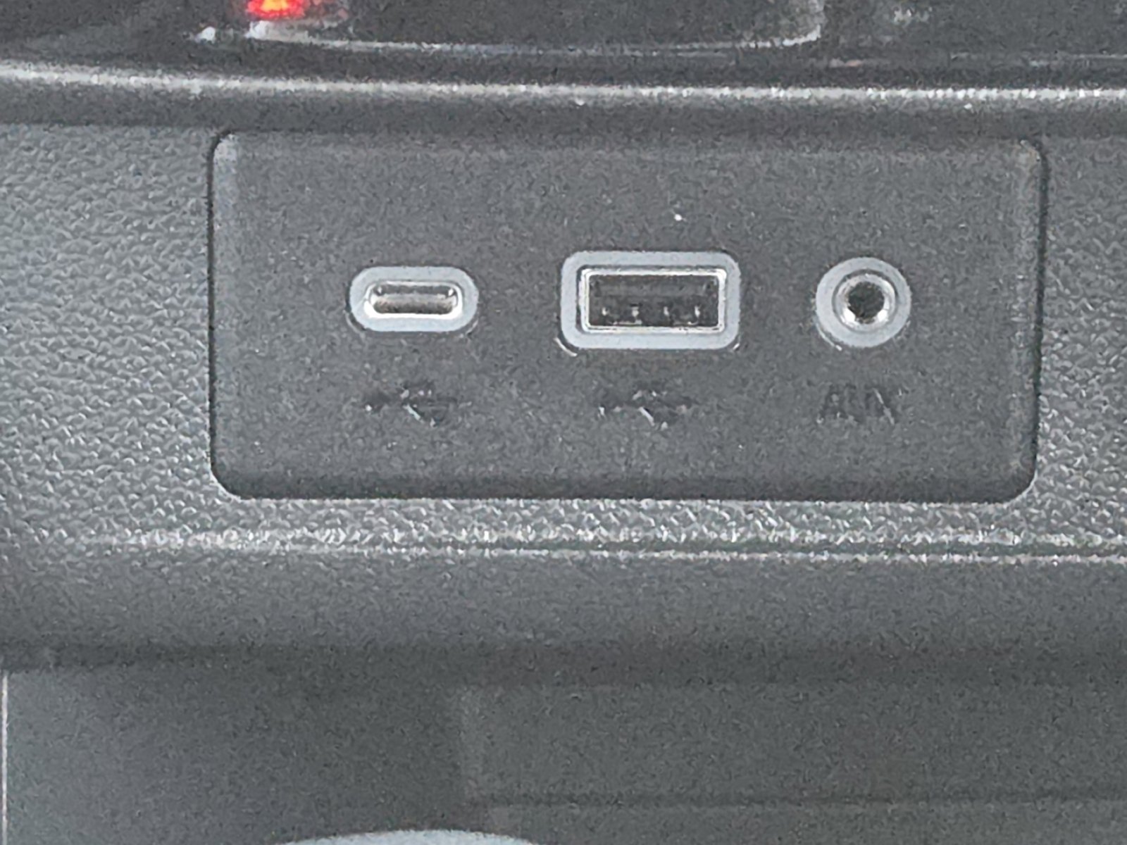 Used 2023 Buick Encore GX Preferred w/ Cold Weather Comfort Package image 6