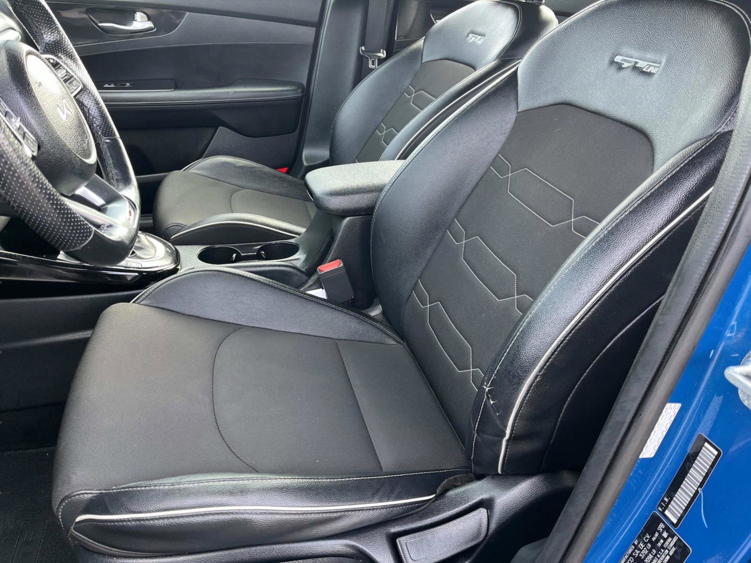 Used 2022 Kia Forte GT-Line image 23