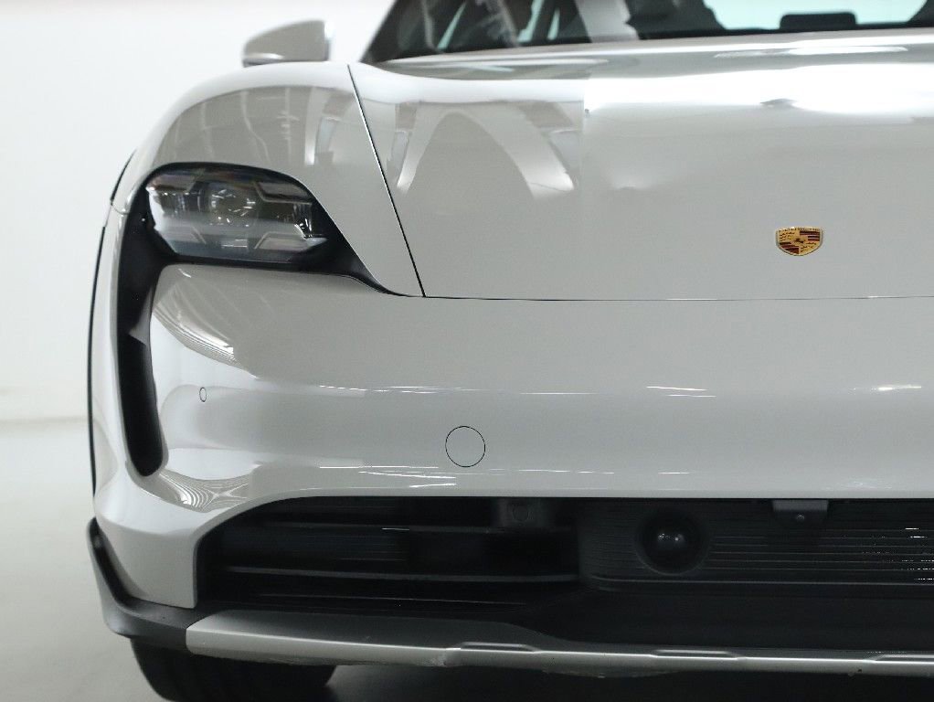 Used 2022 Porsche Taycan 4S AWD/4WD image 6