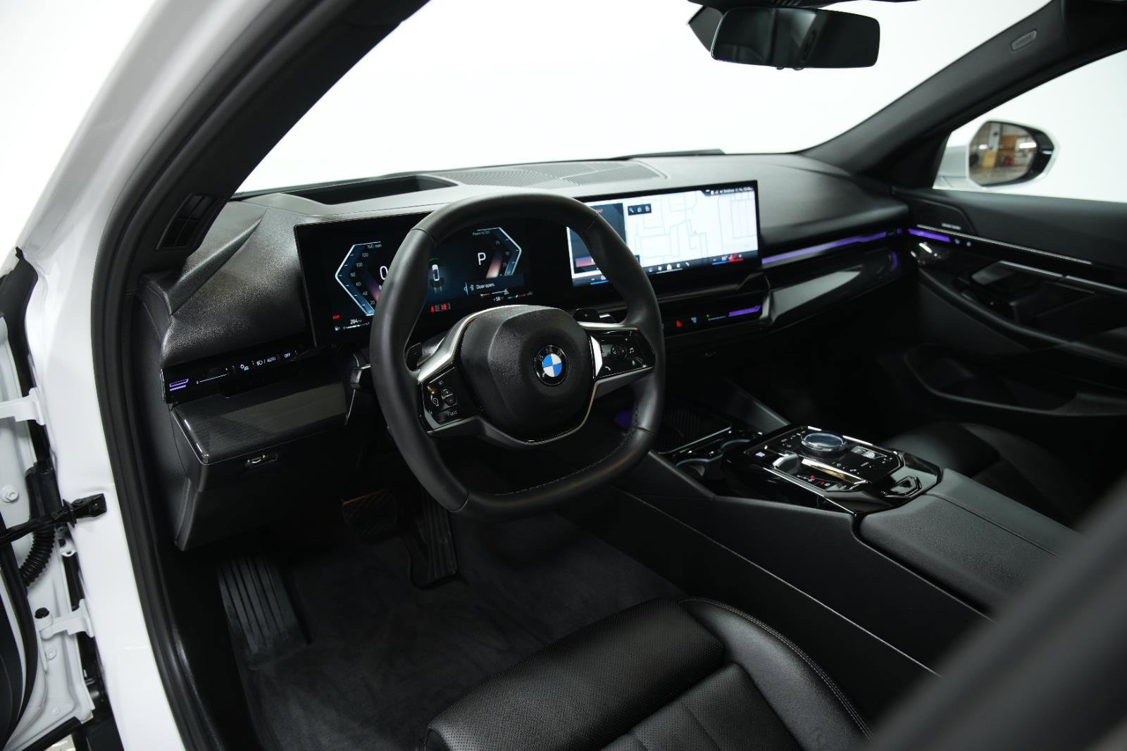 Used 2026 BMW 530i xDrive w/ Premium Package image 30