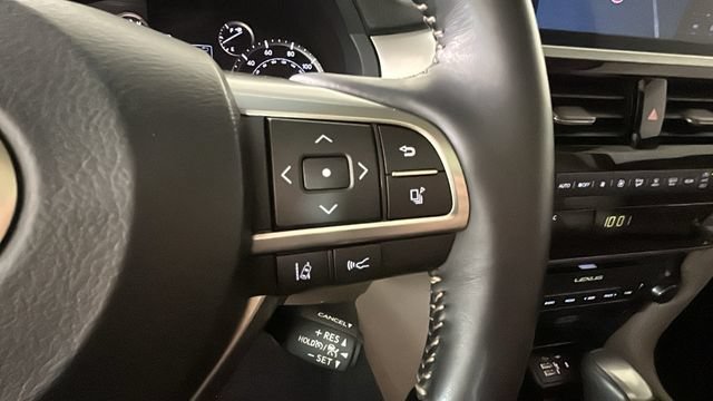 Used 2023 Lexus GX 460 Premium AWD/4WD image 16