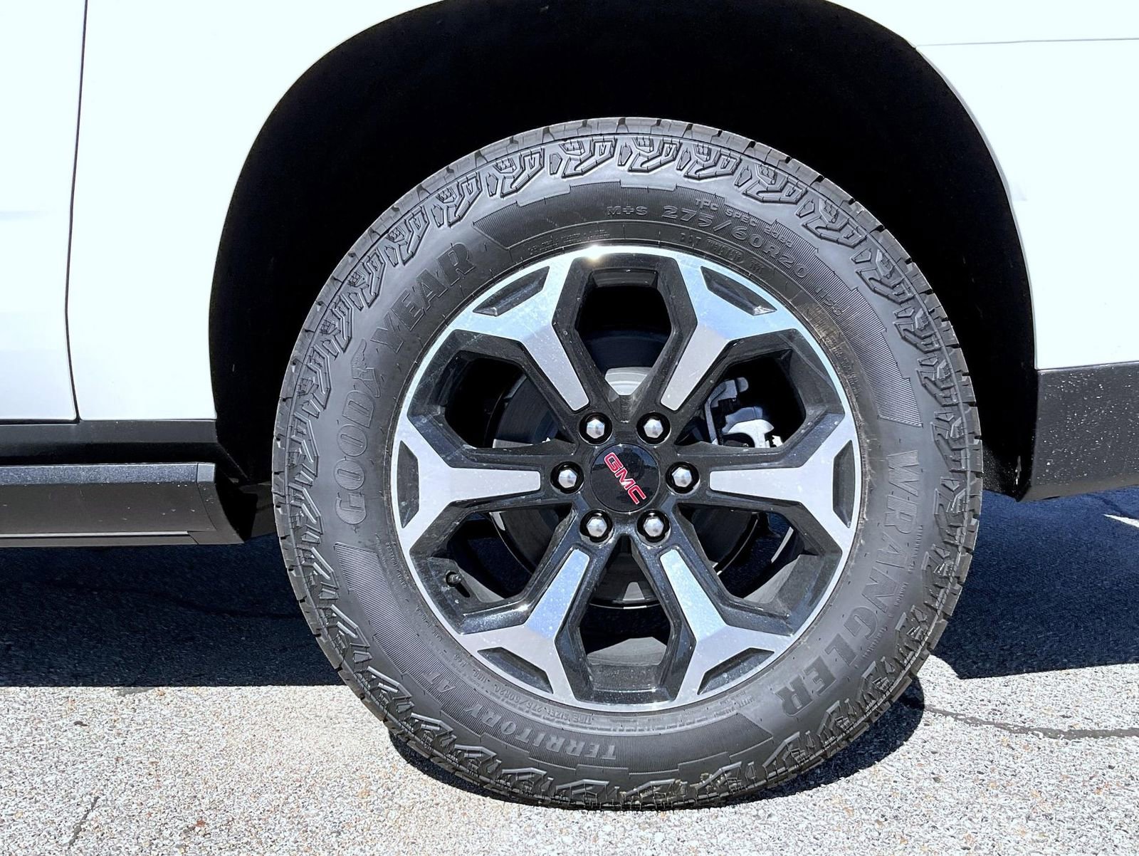 New 2026 GMC Yukon XL AT4 w/ AT4 Premium Plus Package image 25