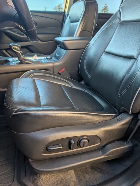 Used 2021 Chevrolet Traverse High Country AWD/4WD image 25