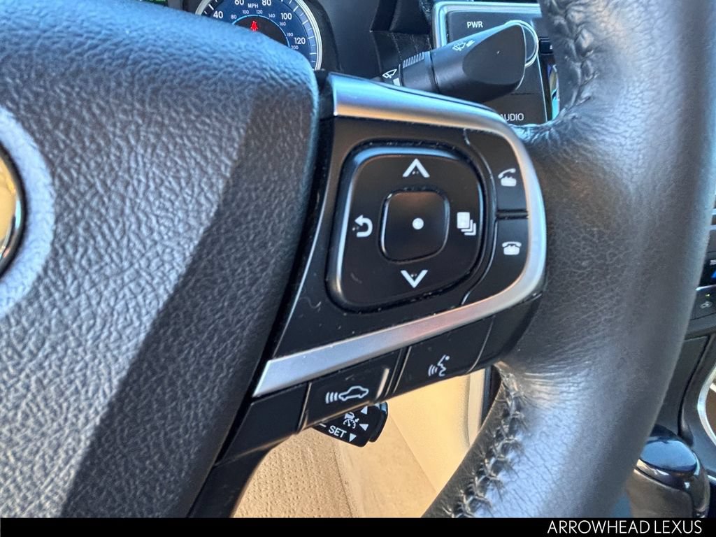 Used 2015 Toyota Camry XLE w/ Moonroof Package FWD image 23