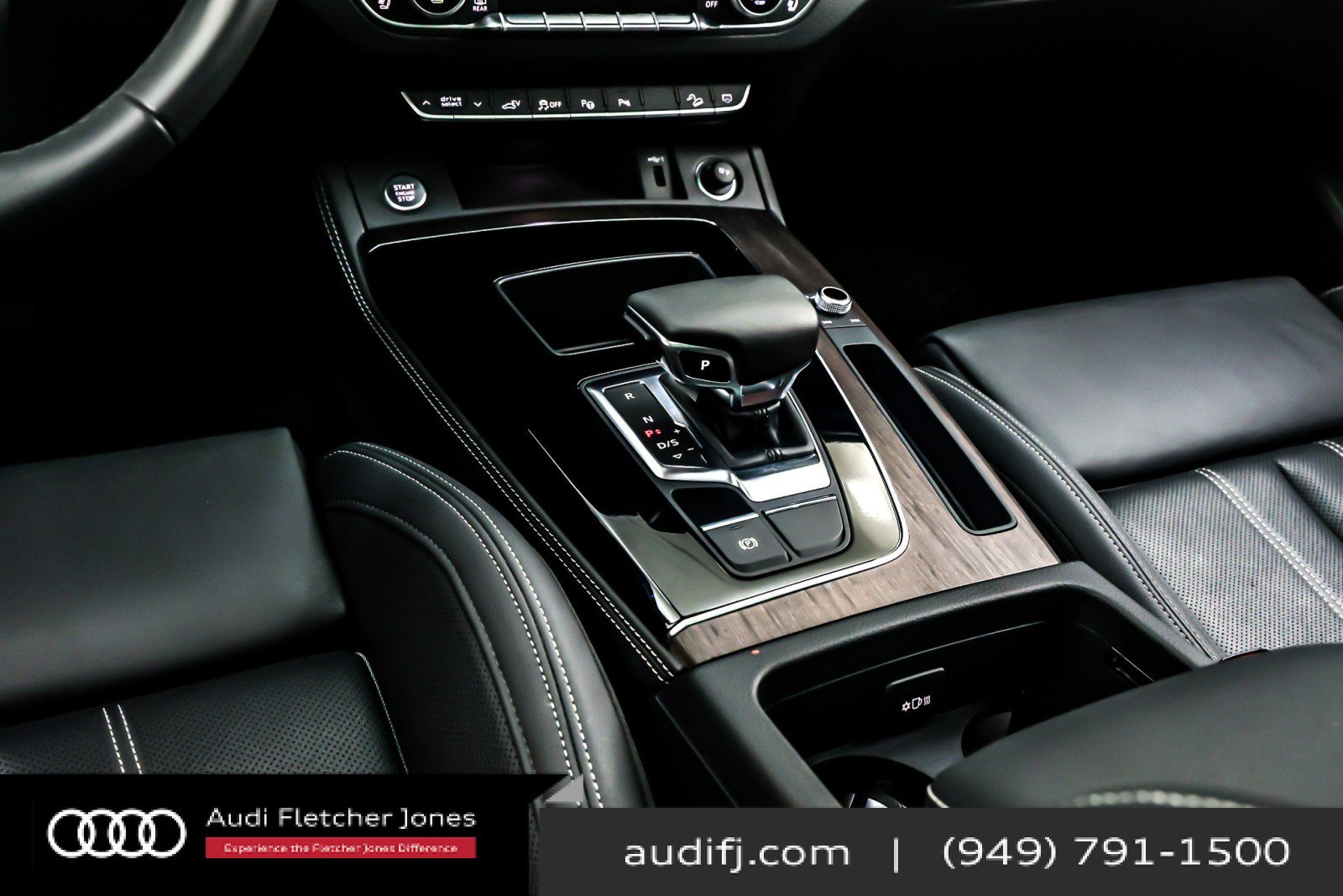 Used 2024 Audi Q5 e Prestige w/ Prestige Package image 6