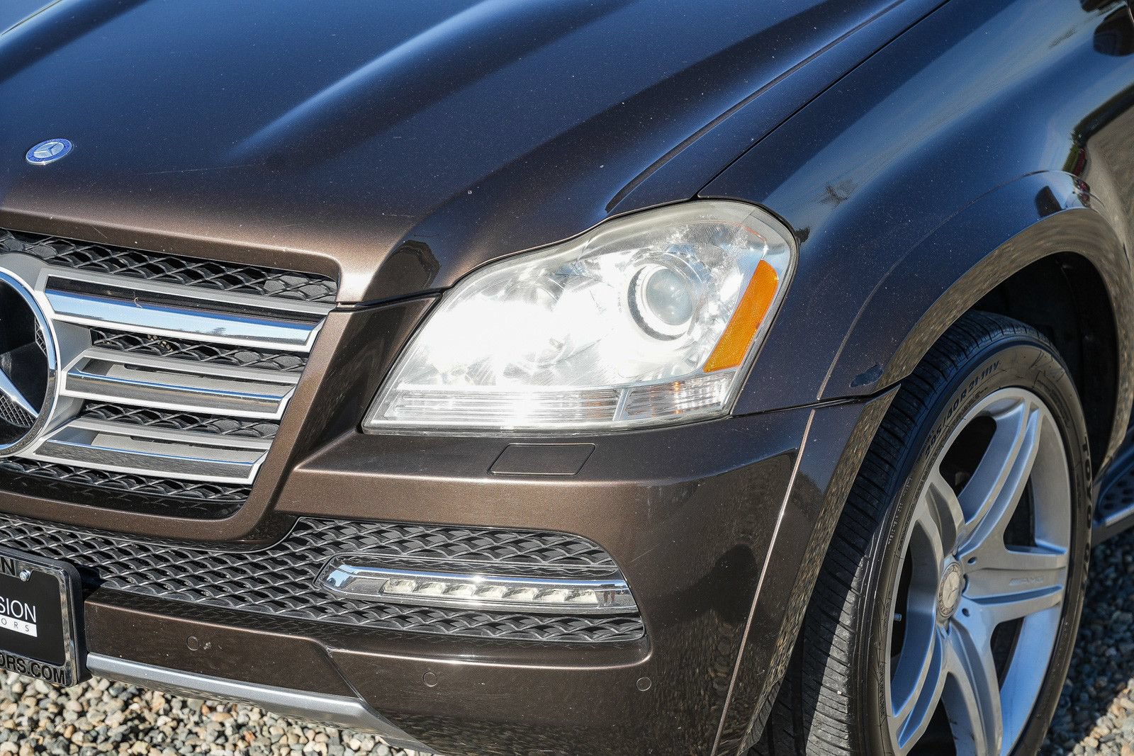 Used 2012 Mercedes-Benz GL 550 4MATIC image 8