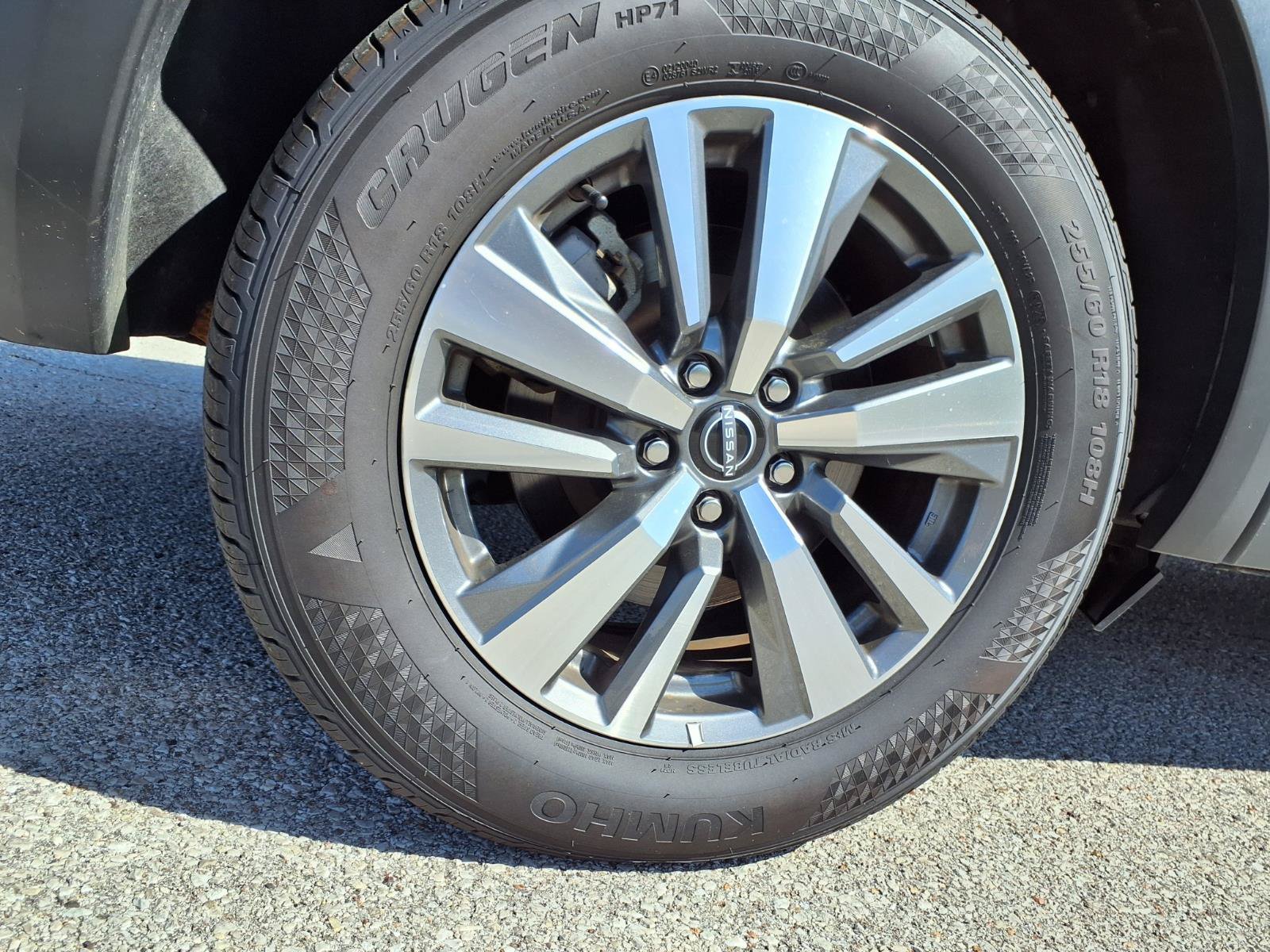 Used 2025 Nissan Pathfinder SL AWD/4WD image 37