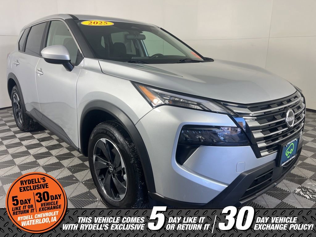 Used 2025 Nissan Rogue SV image 1