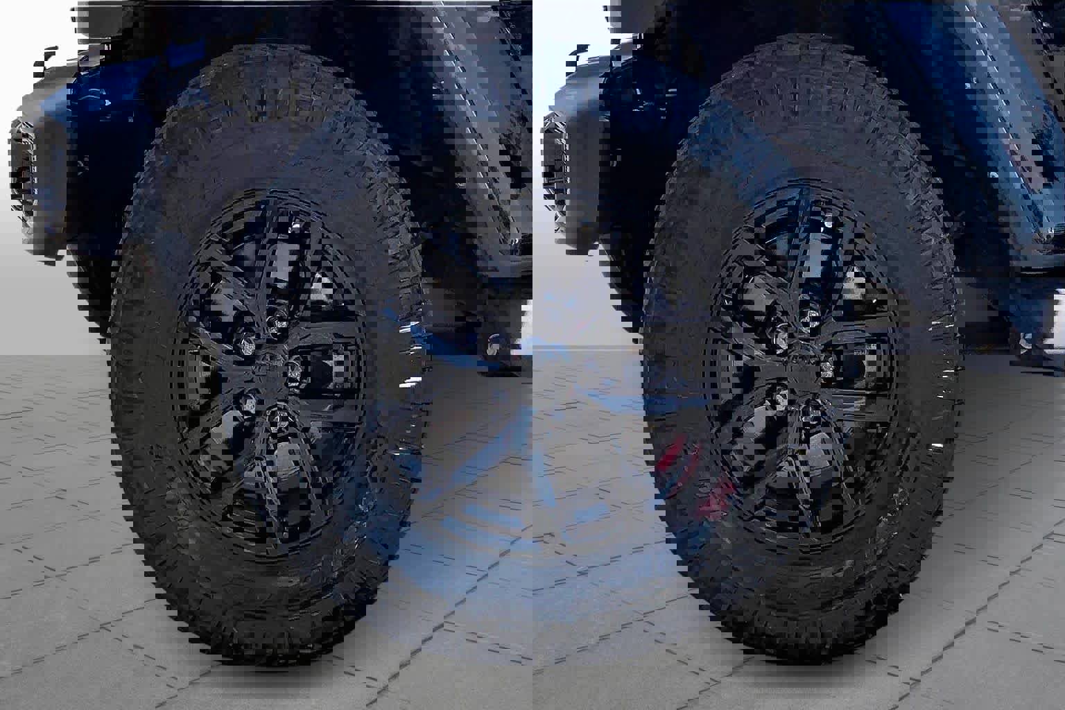 Used 2022 Jeep Gladiator Sport image 11