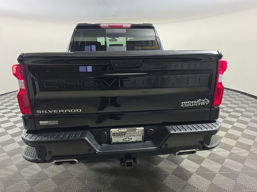 Used 2022 Chevrolet Silverado 1500 High Country image 4