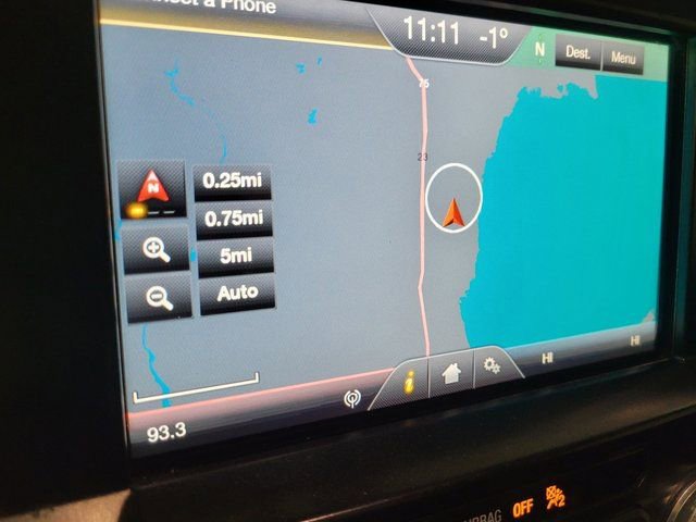 Used 2015 Ford F150 Lariat w/ Equipment Group 502A Luxury image 7