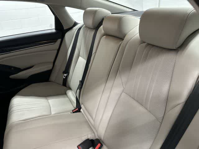 Used 2018 Honda Accord Touring image 14