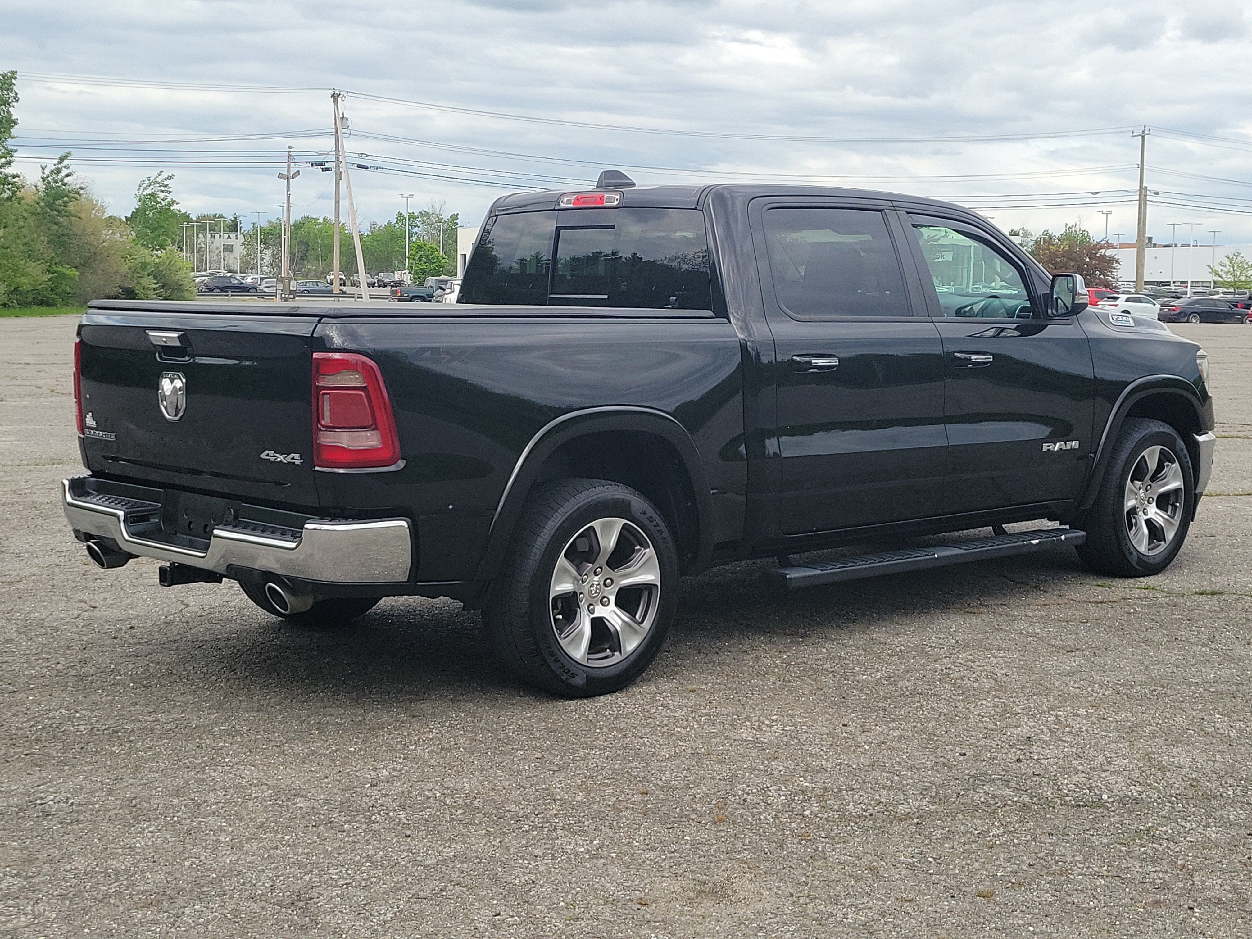 Used 2022 RAM 1500 Laramie AWD/4WD image 5