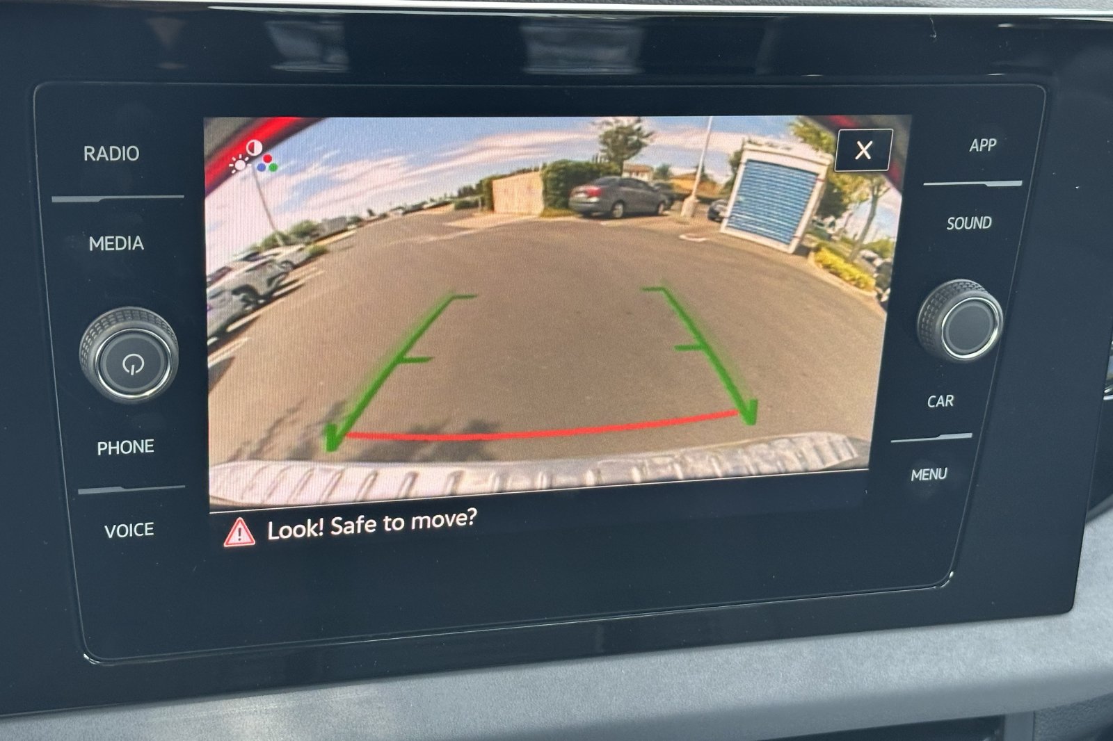 New 2026 Volkswagen Jetta SE FWD image 18