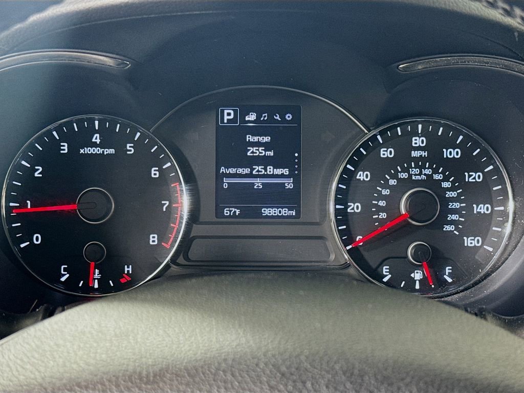 Used 2017 Kia Forte S image 12