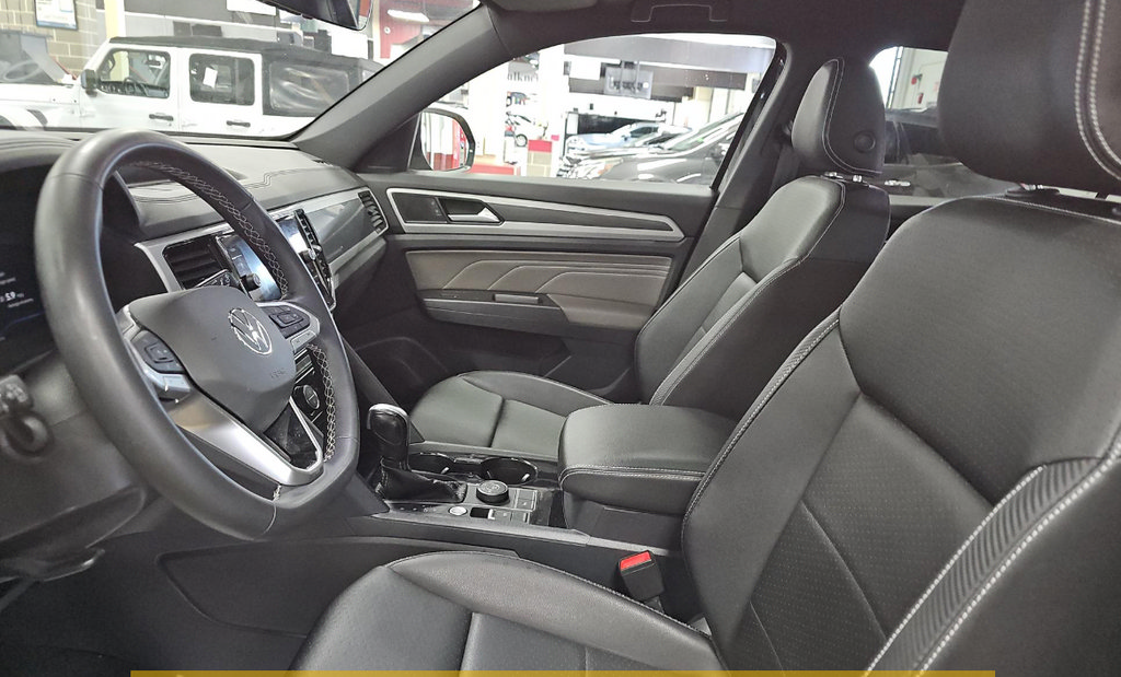 Used 2023 Volkswagen Atlas Cross Sport SEL AWD/4WD image 19