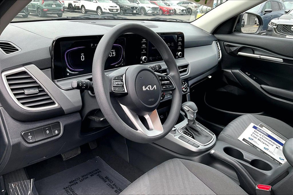 Used 2026 Kia Seltos LX AWD/4WD image 11
