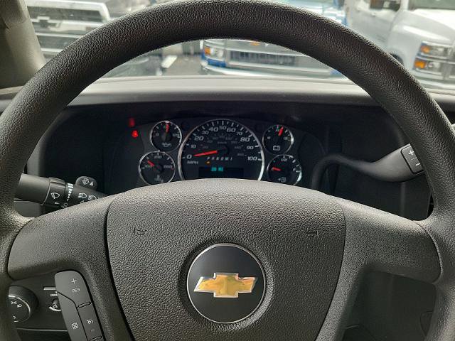 New 2025 Chevrolet Express 2500 w/ Driver Convenience Package RWD image 18