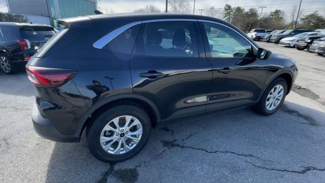 Used 2023 Ford Escape Active image 2