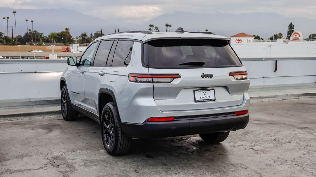 New 2025 Jeep Grand Cherokee L Altitude image 7