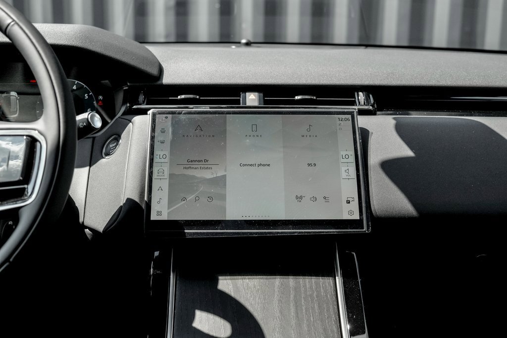 New 2026 Land Rover Range Rover Velar S image 18