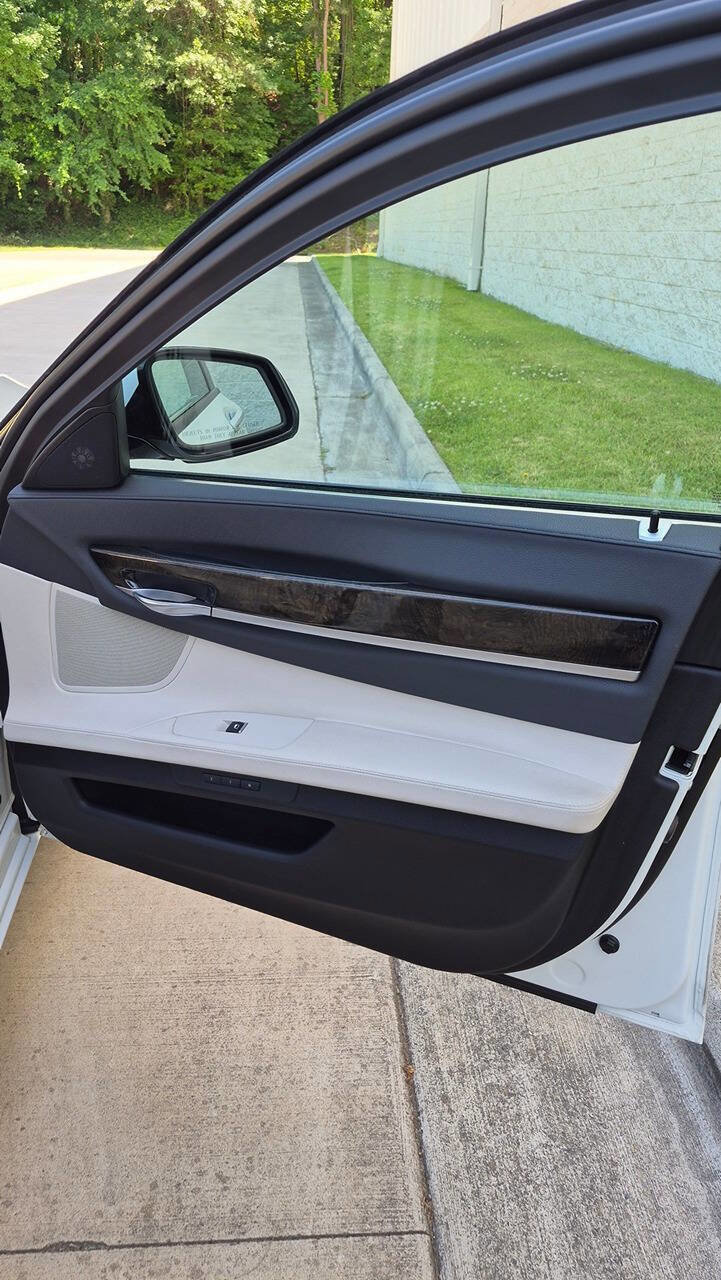 Used 2013 BMW 740Li xDrive AWD/4WD image 65