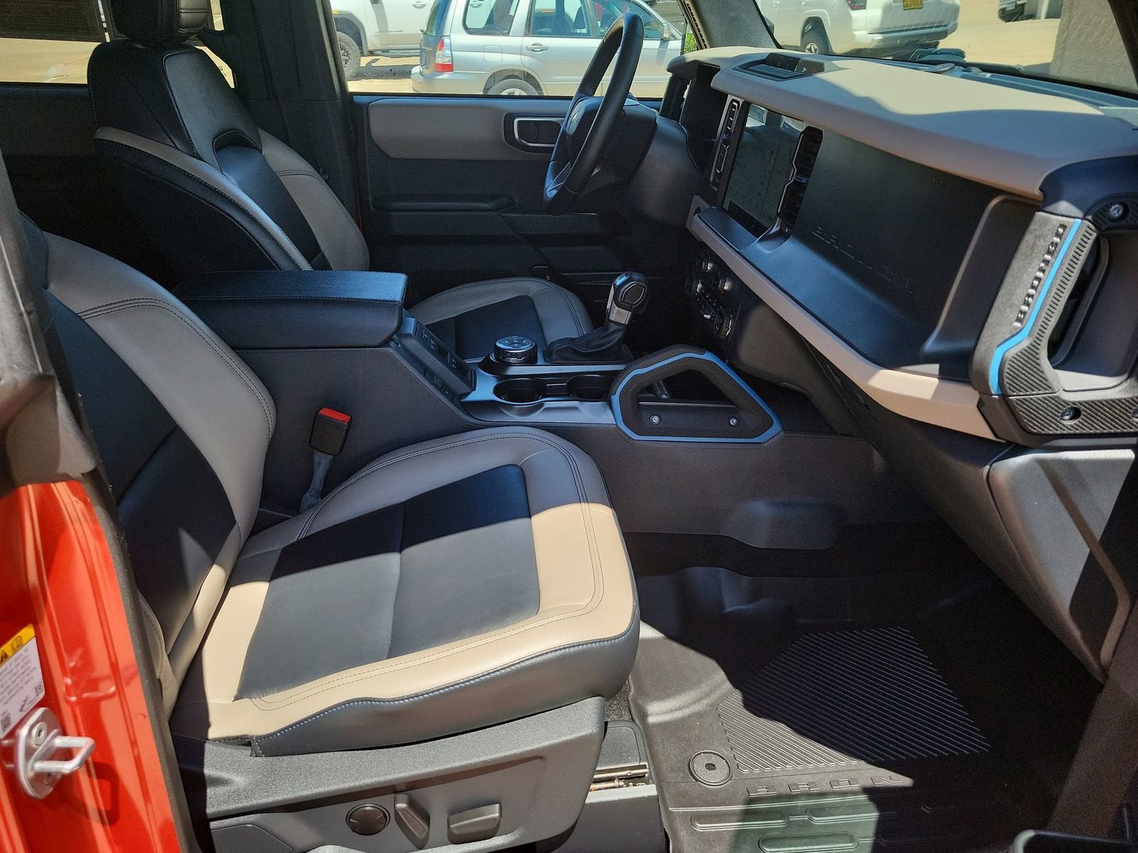 Used 2024 Ford Bronco Wildtrak AWD/4WD image 29