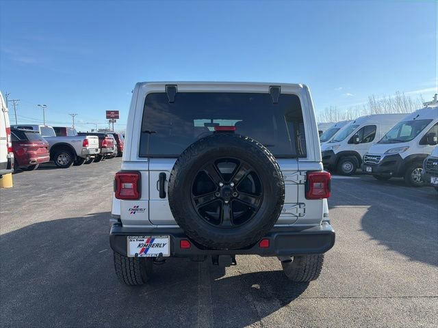 Used 2022 Jeep Wrangler Unlimited Sahara AWD/4WD image 4