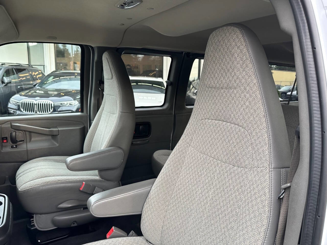 Used 2019 Chevrolet Express 3500 LT w/ LT Preferred Equipment Group image 34