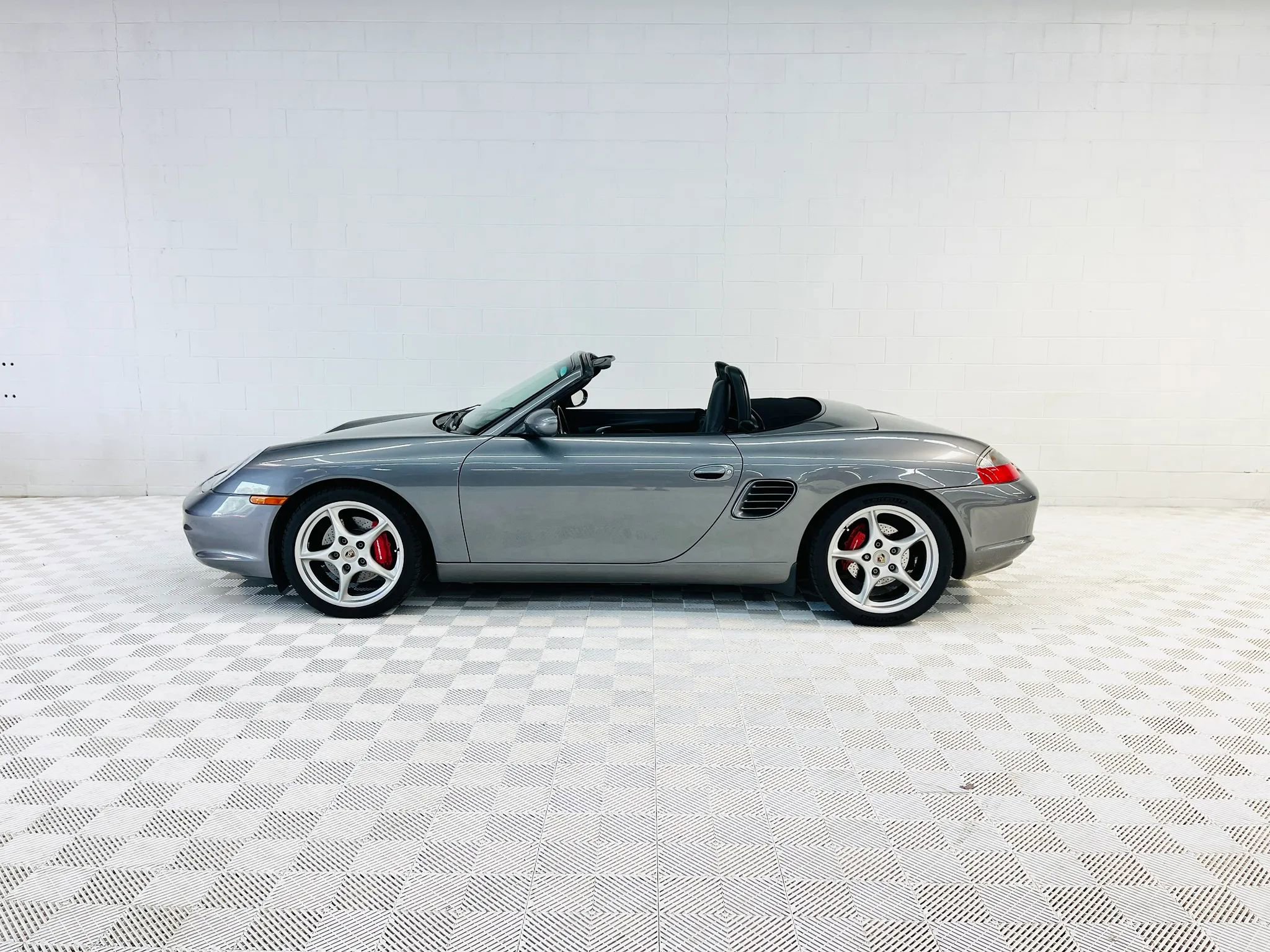 Used 2003 Porsche Boxster S RWD image 1