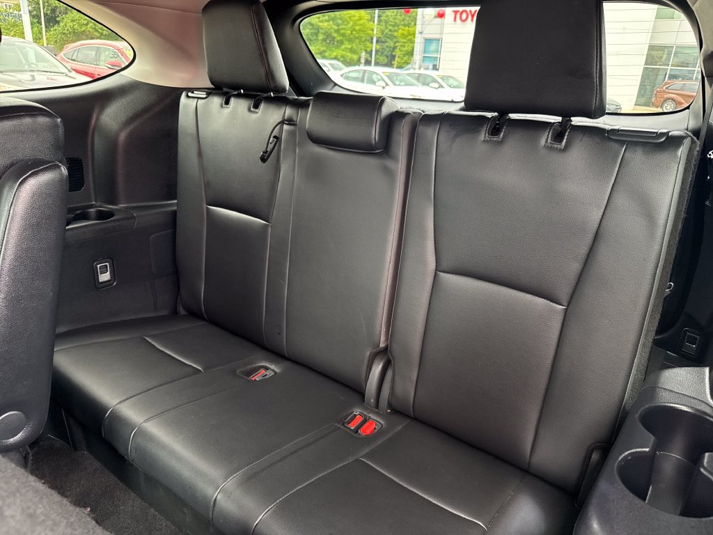 Used 2025 Toyota Highlander XLE AWD/4WD image 41