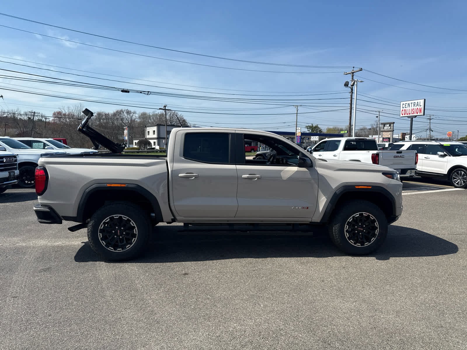 New 2026 GMC Canyon AT4 AWD/4WD image 6