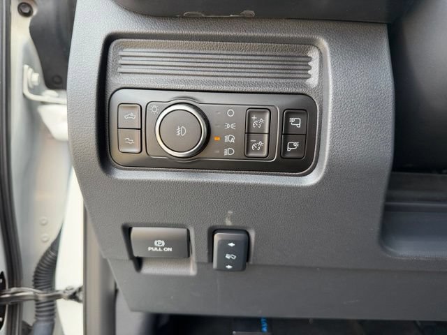 Used 2026 Ford F450 Platinum w/ FX4 Off-Road Package AWD/4WD image 15