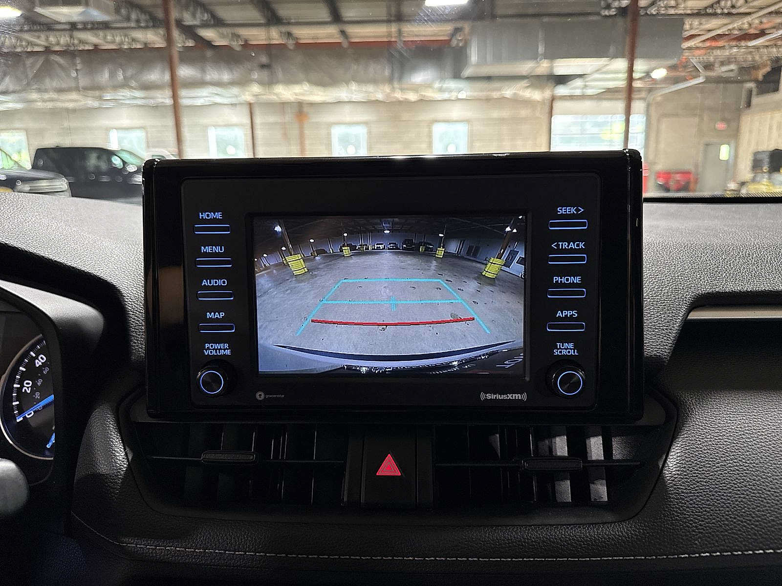 Used 2020 Toyota RAV4 LE w/ Carpet Mat Package AWD/4WD image 23
