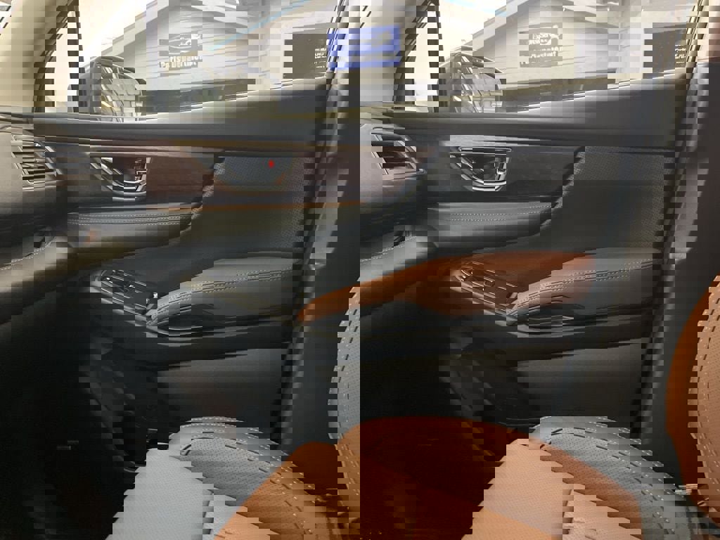 Used 2024 Subaru Ascent Touring image 15