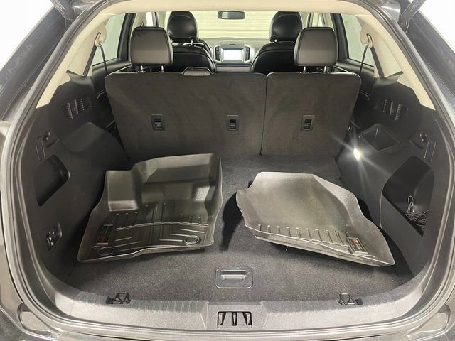 Used 2015 Ford Edge SEL w/ Equipment Group 201A image 24