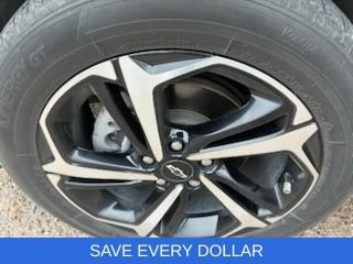 Used 2023 Chevrolet TrailBlazer RS w/ Sun and Liftgate Package FWD image 16