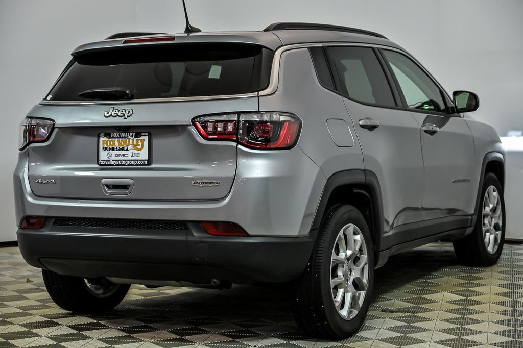 Used 2022 Jeep Compass Latitude w/ Sun and Sound Group image 8